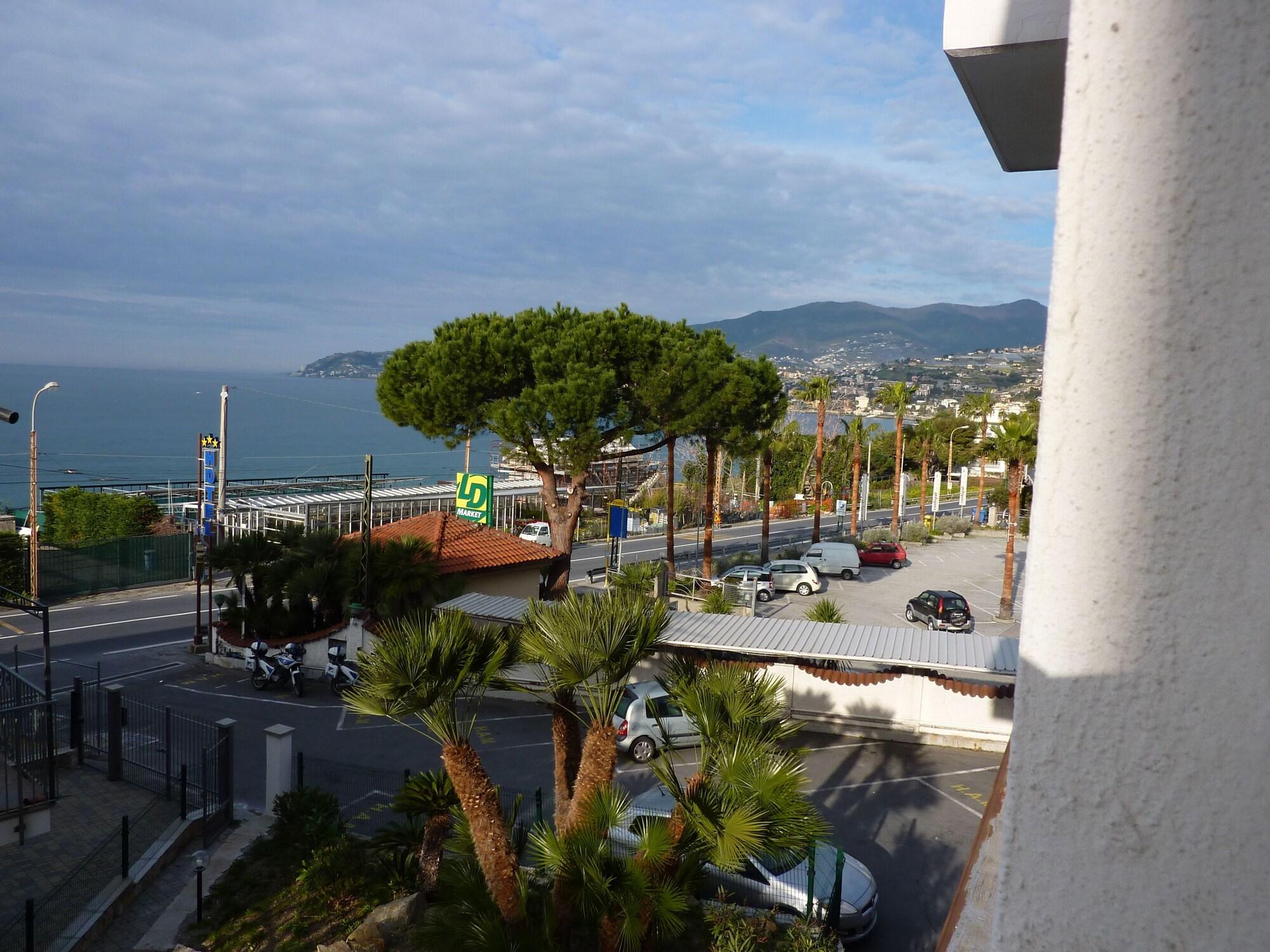 Hotel Ariston Montecarlo Sanremo Ngoại thất bức ảnh